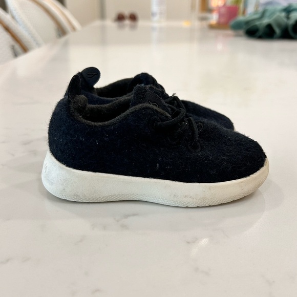 Allbirds Toddler Wool Runner Shoes T5 - Picture 3 of 3